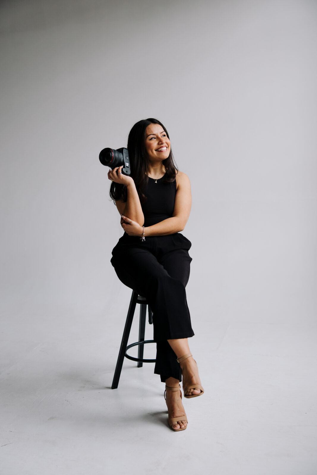 Amanda Casas, lead photographer in Amanda Casas Photography.